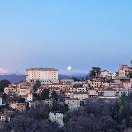 Bilocale Con Vista Panoramica Lägenhet *