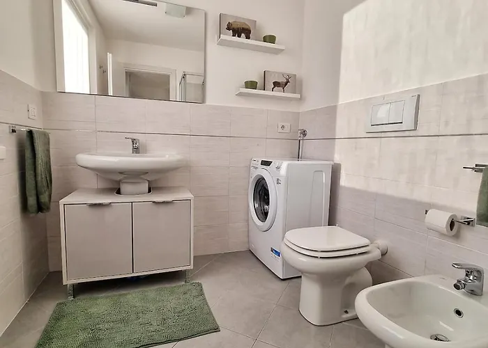 Bilocale Con Vista Panoramica アパート